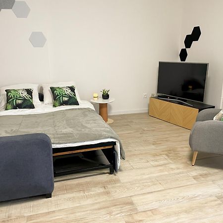 Apartmán Au Coeur Des Arenes - Parking Prive Mety Exteriér fotografie